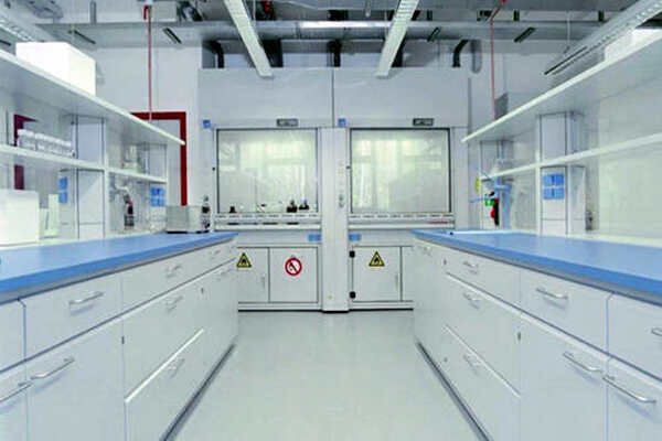 在建立環(huán)境監(jiān)測部門的基礎(chǔ)上建立實(shí)驗(yàn)室！