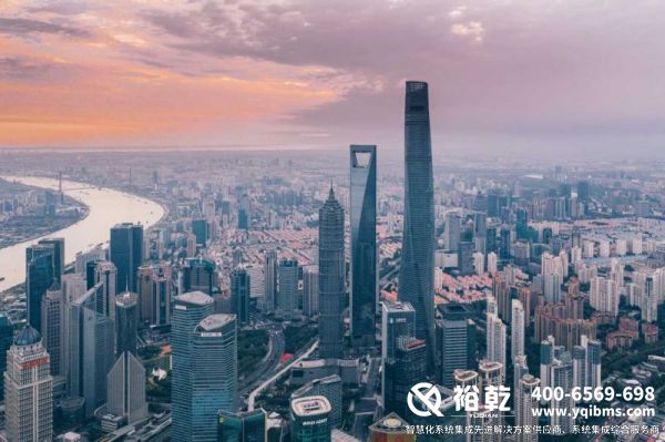 智能化集成系統(tǒng)、智能設備、軟件、數(shù)據(jù)管理、應用場景