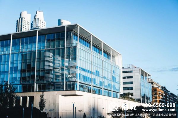 智慧銀行，數(shù)字化，智能化，服務(wù)化