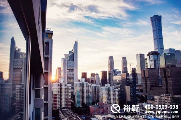 能耗監(jiān)測系統(tǒng)，數(shù)據(jù)分析，報(bào)告生成，多平臺(tái)支持